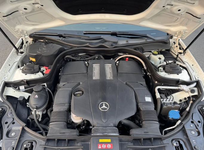 Подержанный Mercedes-Benz CLS 400 II (C218) Рестайлинг, 3.0 л, 2016 в Дубае от Saeed Auto Белый цвет. Японская | AUTO.AE