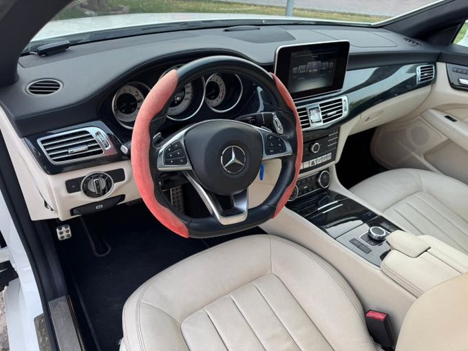 Подержанный Mercedes-Benz CLS 400 II (C218) Рестайлинг, 3.0 л, 2016 в Дубае от Saeed Auto Белый цвет. Японская | AUTO.AE