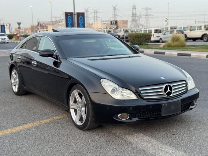 Подержанный Mercedes-Benz CLS 350 I (C219), 3.5 л, 2007 в Дубае от Saeed Auto Черный цвет. Японская | AUTO.AE