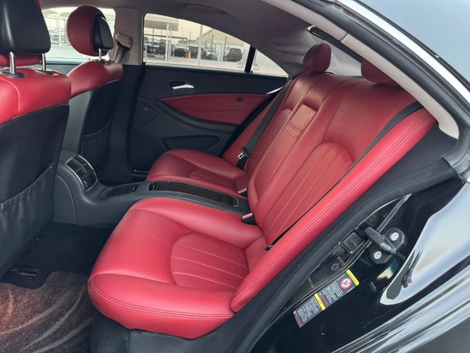Подержанный Mercedes-Benz CLS 350 I (C219), 3.5 л, 2007 в Дубае от Saeed Auto Черный цвет. Японская | AUTO.AE