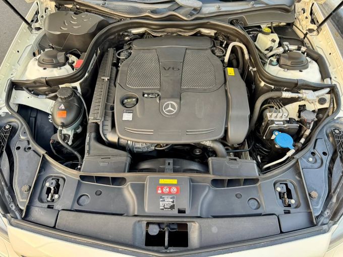 Подержанный Mercedes-Benz CLS 350 II (C218), 3.5 л, 2012 в Дубае от Saeed Auto Белый цвет. Японская | AUTO.AE