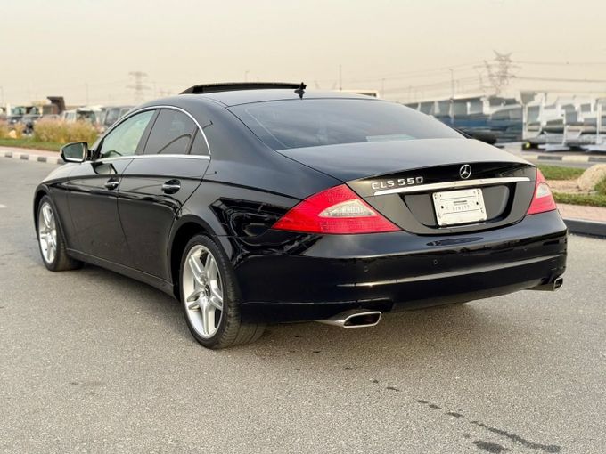 Подержанный Mercedes-Benz CLS 350 I (C219) Рестайлинг, 3.5 л, 2008 в Дубае от Saeed Auto Черный цвет. Японская | AUTO.AE