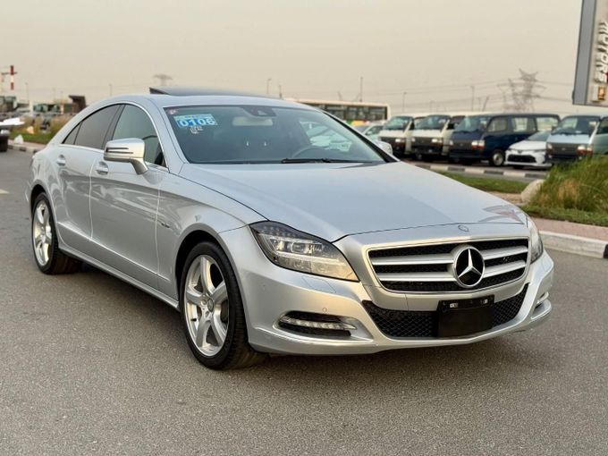 Подержанный Mercedes-Benz CLS 350 II (C218), 3.5 л, 2012 в Дубае от Saeed Auto Серый цвет. Японская | AUTO.AE
