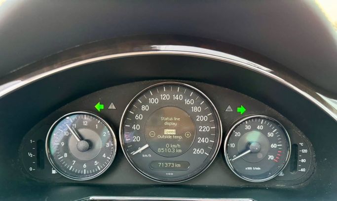 Подержанный Mercedes-Benz CLS 350 I (C219) Рестайлинг, 3.5 л, 2008 в Дубае от Saeed Auto Черный цвет. Японская | AUTO.AE