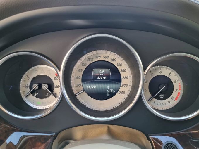Подержанный Mercedes-Benz CLS 350 II (C218), 3.5 л, 2014 в Дубае от Saeed Auto Белый цвет. Японская | AUTO.AE