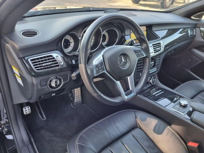 Подержанный Mercedes-Benz CLS 550 II (C218), 4.7 л, 2012 в Дубае от Saeed Auto Черный цвет. Японская | AUTO.AE