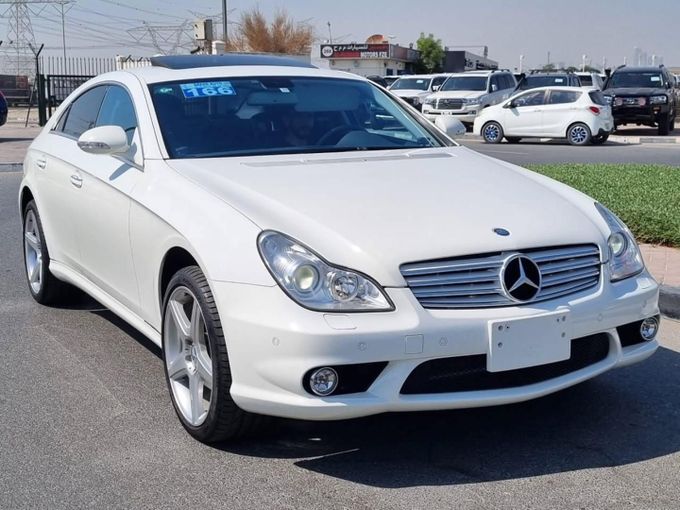 Подержанный Mercedes-Benz CLS 350 I (C219), 3.5 л, 2007 в Дубае от Saeed Auto Белый цвет. Японская | AUTO.AE