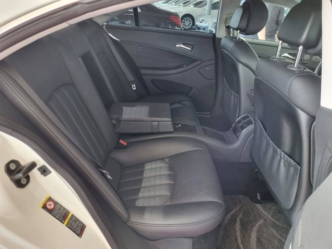 Подержанный Mercedes-Benz CLS 350 I (C219), 3.5 л, 2007 в Дубае от Saeed Auto Белый цвет. Японская | AUTO.AE