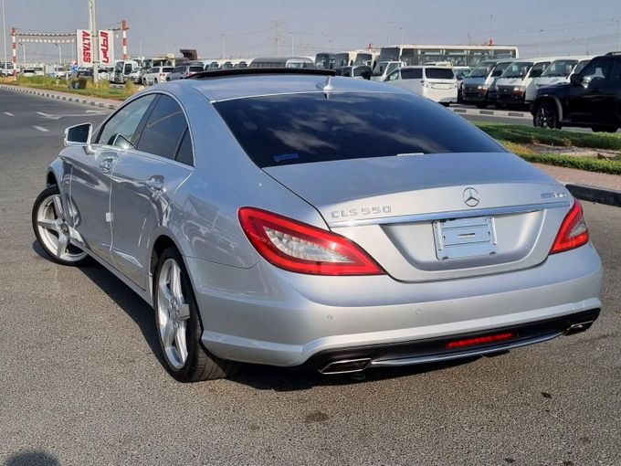 Подержанный Mercedes-Benz CLS 550 II (C218), 4.7 л, 2012 в Дубае от Saeed Auto Серый цвет. Японская | AUTO.AE