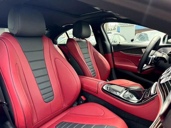 Подержанный Mercedes-Benz CLS 350 III (C257) Рестайлинг, 2.9 л, 2023 в Дубае от Nice Cars Motos Черный цвет. GCC | AUTO.AE