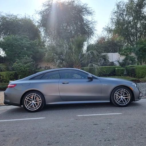 مستعملة Mercedes-Benz E-Class AMG 53 AMG عملية شد الوجه V (W213), 3.0 l, 2021 في في دبي من Alta Class Motors، اللون فضي. المواصفات الأمريكية | AUTO.AE
