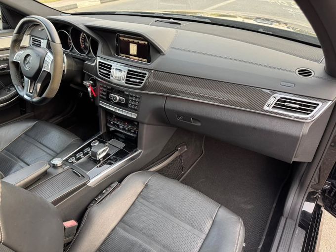 Подержанный Mercedes-Benz E-Class AMG 63 AMG S IV (W212, S212) Рестайлинг, 5.5 л, 2014 в Дубае от Saeed Auto Черный цвет. Японская | AUTO.AE