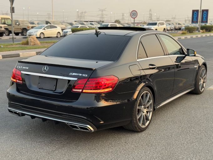Подержанный Mercedes-Benz E-Class AMG 63 AMG S IV (W212, S212) Рестайлинг, 5.5 л, 2014 в Дубае от Saeed Auto Черный цвет. Японская | AUTO.AE