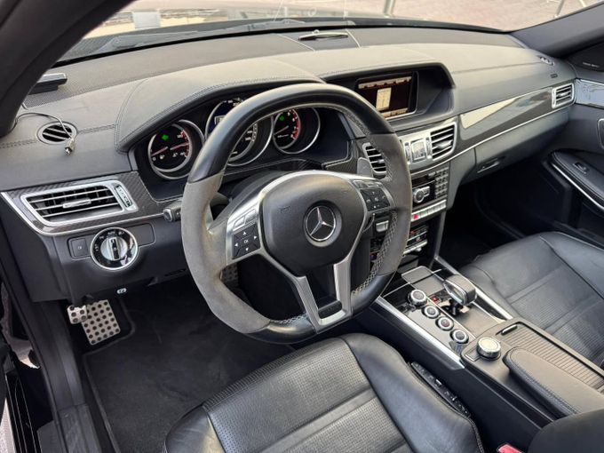 Подержанный Mercedes-Benz E-Class AMG 63 AMG S IV (W212, S212) Рестайлинг, 5.5 л, 2014 в Дубае от Saeed Auto Черный цвет. Японская | AUTO.AE