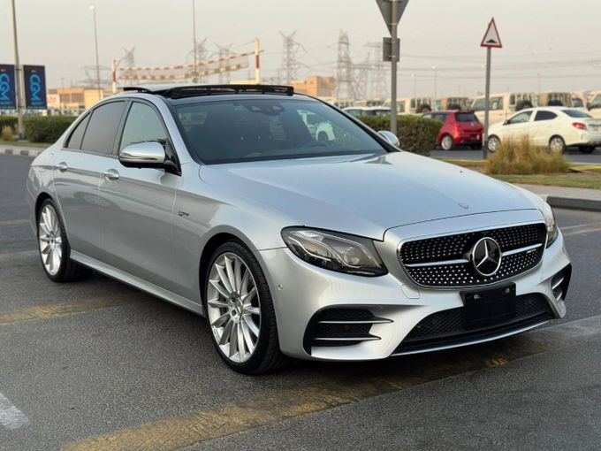 Used Mercedes-Benz E-Class AMG 43 AMG V (W213), 3.0 l, 2017 in Dubai by Saeed Auto, Silver color. Japanese Specs | AUTO.AE