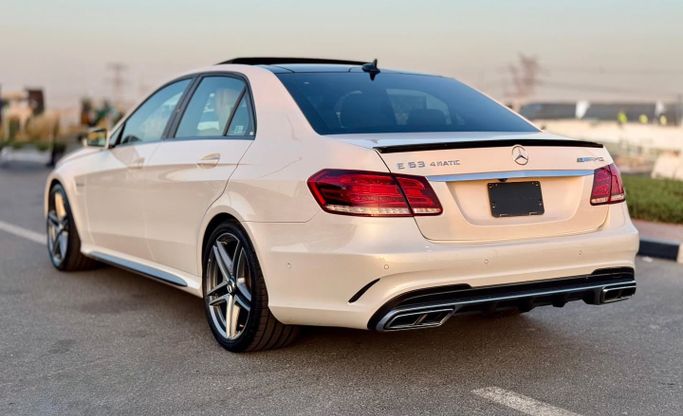 Used Mercedes-Benz E-Class AMG 63 AMG S IV (W212, S212) Facelift, 5.5 l, 2014 in Dubai by Saeed Auto, White color.  | AUTO.AE