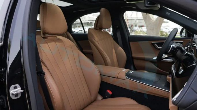 Новый Mercedes-Benz E-Class 300 VI (W214, S214), 2.0 л, 2025 в Дубае от Auto Max Group Черный цвет. GCC | AUTO.AE