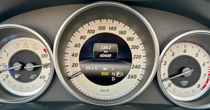 Used Mercedes-Benz E-Class 350 IV (W212, S212, C207) Facelift, 3.5 l, 2014 in Dubai by Saeed Auto, White color. Japanese Specs | AUTO.AE