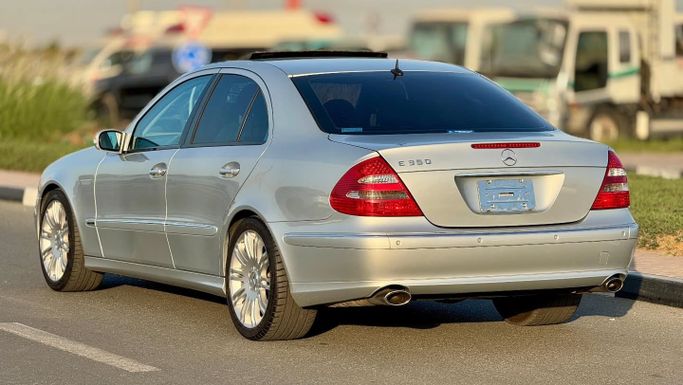 Used Mercedes-Benz E-Class 350 III (W211, S211) Facelift, 3.5 l, 2006 in Dubai by Saeed Auto, Grey color. Japanese Specs | AUTO.AE