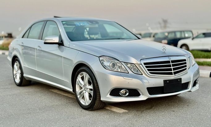 Used Mercedes-Benz E-Class 350 IV (W212, S212, C207), 3.5 l, 2009 in Dubai by Saeed Auto, Silver color. Japanese Specs | AUTO.AE