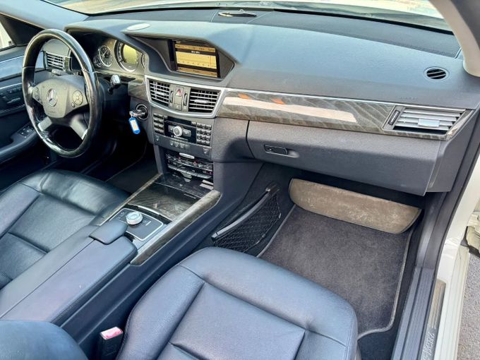 Used Mercedes-Benz E-Class 350 IV (W212, S212, C207), 3.5 l, 2009 in Dubai by Saeed Auto, White color. Japanese Specs | AUTO.AE