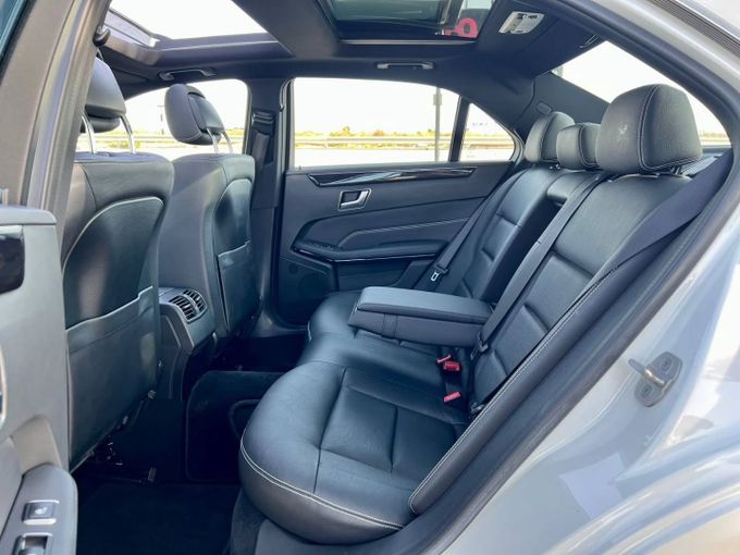 Подержанный Mercedes-Benz E-Class 300 V (W213, S213, C238), 2.0 л, 2016 в Дубае от Saeed Auto Белый цвет. Японская | AUTO.AE