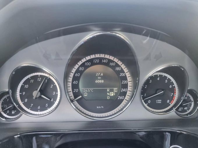 Подержанный Mercedes-Benz E-Class 350 IV (W212, S212, C207), 3.5 л, 2011 в Дубае от Saeed Auto Белый цвет. Японская | AUTO.AE