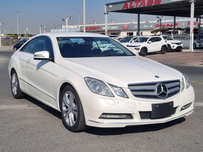 Подержанный Mercedes-Benz E-Class 350 IV (W212, S212, C207), 3.5 л, 2011 в Дубае от Saeed Auto Белый цвет. Японская | AUTO.AE