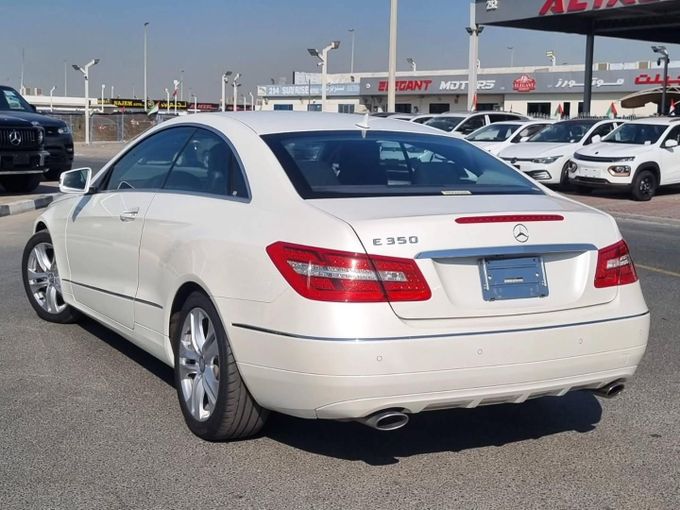 Подержанный Mercedes-Benz E-Class 350 IV (W212, S212, C207), 3.5 л, 2011 в Дубае от Saeed Auto Белый цвет. Японская | AUTO.AE