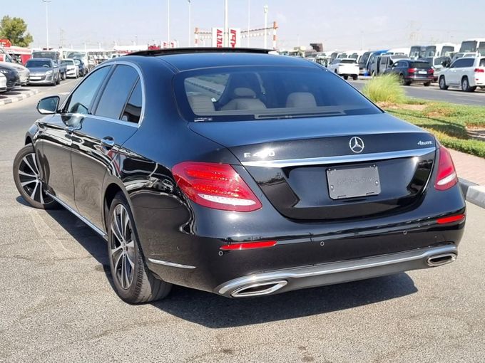 Подержанный Mercedes-Benz E-Class 450 V (W213, S213, C238), 3.0 л, 2019 в Дубае от Saeed Auto Черный цвет. Японская | AUTO.AE