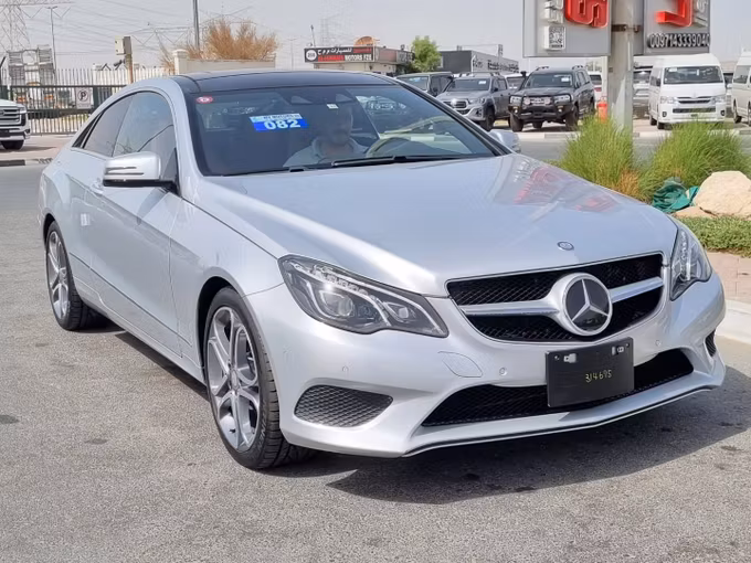 Подержанный Mercedes-Benz E-Class 350 IV (W212, S212, C207) Рестайлинг, 3.5 л, 2013 в Дубае от Saeed Auto Серый цвет. Японская | AUTO.AE