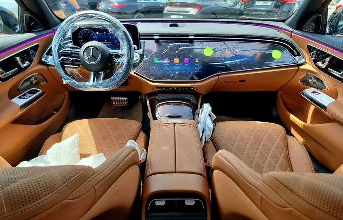 Новый Mercedes-Benz E-Class 300 VI (W214, S214), 2.0 л, 2025 в Дубае от Auto Gallery DXB Черный цвет. GCC | AUTO.AE