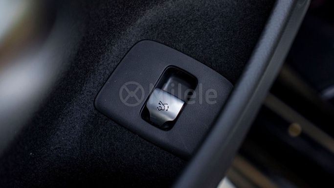 New Mercedes-Benz E-Class 200 VI (W214, S214), 2.0 l, 2025 in Dubai by Milele, Black color. Other | AUTO.AE