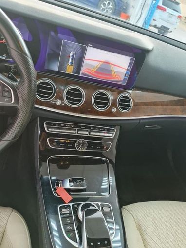 Подержанный Mercedes-Benz E-Class 300 V (W213, S213, C238), 2.0 л, 2017 в Дубае от Gulf Motors Серый цвет. Американская | AUTO.AE