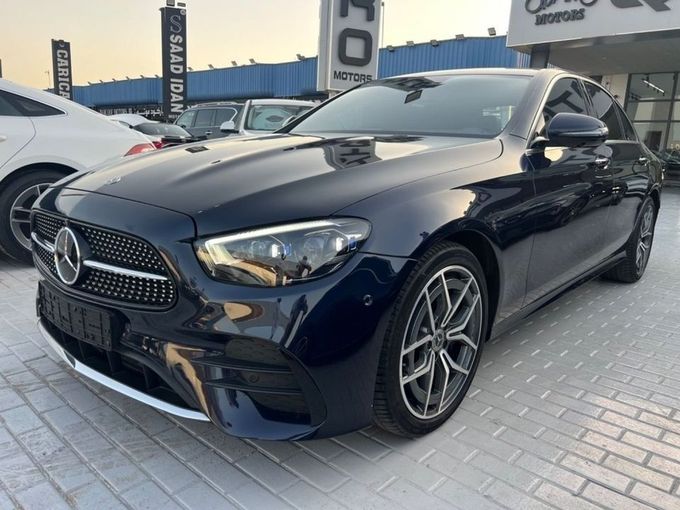 Подержанный Mercedes-Benz E-Class 220 d V (W213, S213, C238), 1.9 л, 2021 в Дубае от Quatro Motors Черный цвет.  | AUTO.AE
