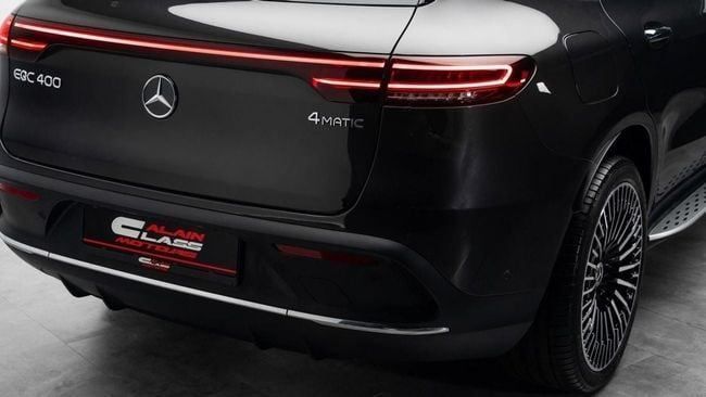 Подержанный Mercedes-Benz EQC 400 I (N293), 2021 в Дубае от Al Ain Class Motors Черный цвет. GCC | AUTO.AE
