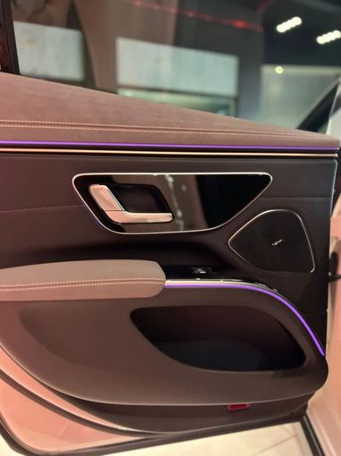 Подержанный Mercedes-Benz EQS 450+, 2022 в Дубае от A Class Motors Белый цвет.  | AUTO.AE