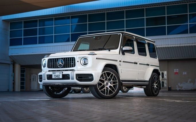 Mercedes-Benz G-Class AMG Brabus 800 II (W463), 2021 внедорожник 5 дв. бизнес класса в Дубае от POF RENTAL белый цвет | AUTO.AE