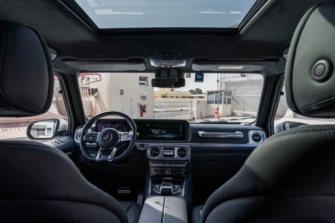 Mercedes-Benz G-Class AMG Brabus 800 II (W463), 2021 внедорожник 5 дв. бизнес класса в Дубае от POF RENTAL белый цвет | AUTO.AE
