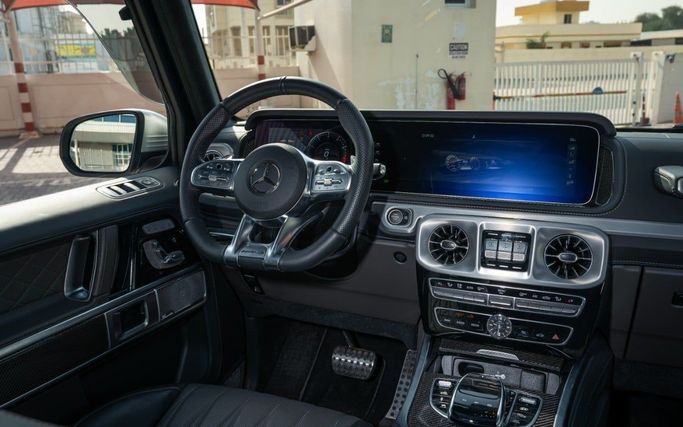 Mercedes-Benz G-Class AMG Brabus 800 II (W463), 2021 внедорожник 5 дв. бизнес класса в Дубае от POF RENTAL белый цвет | AUTO.AE
