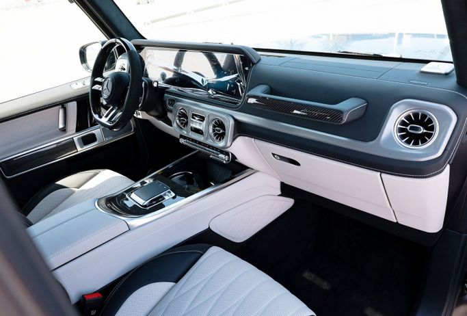 Mercedes-Benz G-Class AMG 63 4x4 Squared II (W463), 2025 внедорожник 5 дв. 4x4 squared бизнес класса в Дубае от POF RENTAL черный цвет | AUTO.AE
