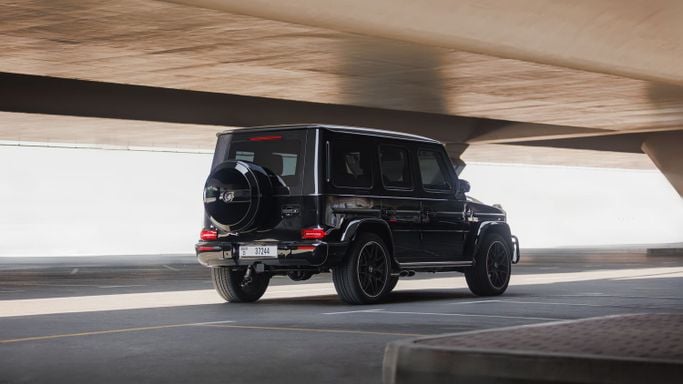 Mercedes-Benz G-Class AMG 63 AMG II (W463), 2024 внедорожник 5 дв. бизнес класса в Дубае от AVA car rental черный цвет | AUTO.AE