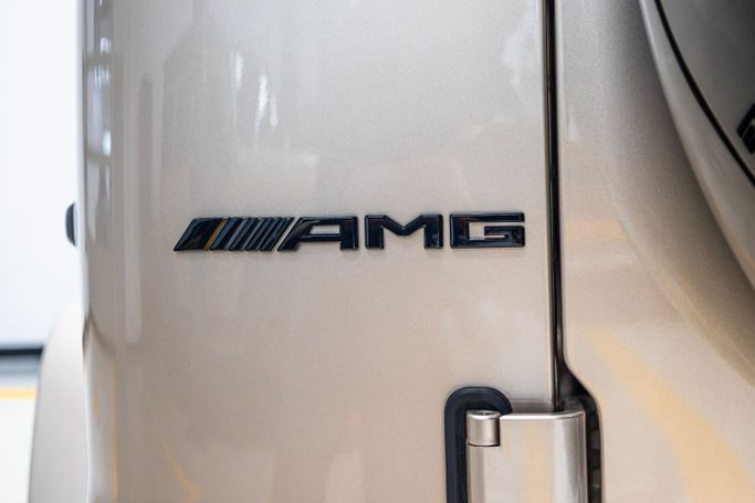 Mercedes-Benz G-Class AMG Brabus 800 II (W465) تجميل الوجه, 2025 رجال الأعمال دفع رباعي 5 أبواب للتأجير في في دبي من POF RENTAL، اللون بيج | AUTO.AE