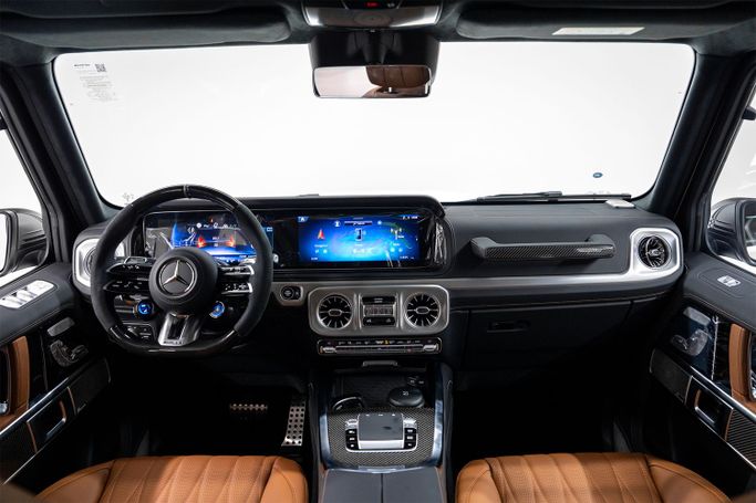 Новый Mercedes-Benz G-Class AMG 63 AMG II (W465) Рестайлинг, 4.0 л, 2025 в Дубае от PUPIL OF FATE MOTORS Белый цвет. GCC | AUTO.AE