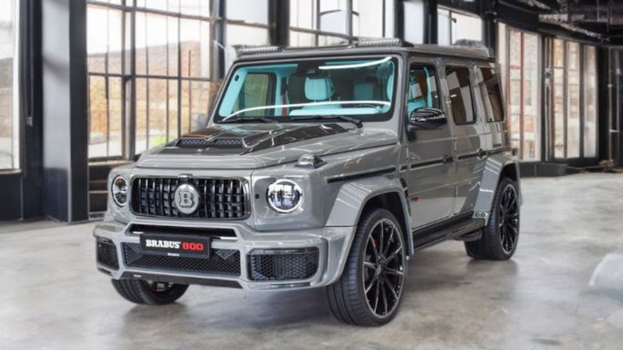 Новый Mercedes-Benz G-Class AMG Brabus 800 II (W465) Рестайлинг, 4.0 л, 2024 в Дубае от 777 CARS Серый цвет. Европейская | AUTO.AE