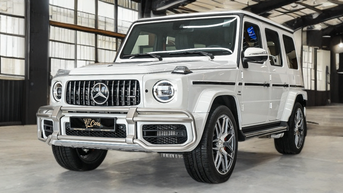 Новый Mercedes-Benz G-Class AMG 63 AMG II (W465) Рестайлинг, 4.0 л, 2024 в Дубае от 777 CARS Белый цвет. Европейская | AUTO.AE