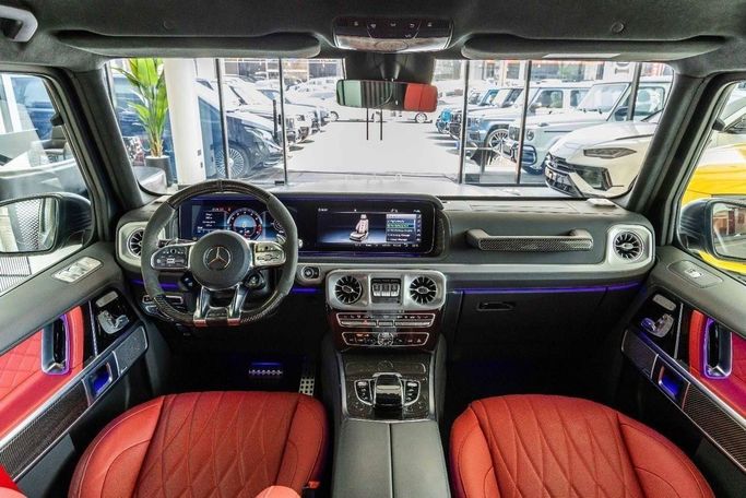 مستعملة Mercedes-Benz G-Class AMG 63 AMG عملية شد الوجه II (W465), 4.0 l, 2024 في في دبي من Laith Alobaidi Motors، اللون ذهبي. المواصفات الأوروبية | AUTO.AE