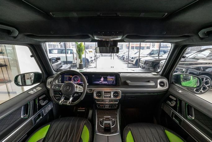 مستعملة Mercedes-Benz G-Class AMG 63 AMG عملية شد الوجه II (W465), 4.0 l, 2024 في في دبي من Laith Alobaidi Motors، اللون أخضر. مواصفات الخليج | AUTO.AE