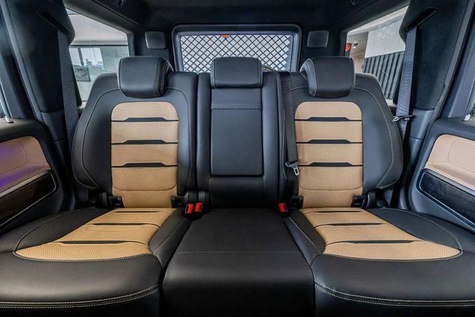 مستعملة Mercedes-Benz G-Class AMG 63 AMG عملية شد الوجه II (W465), 4.0 l, 2024 في في دبي من Laith Alobaidi Motors، اللون أخضر. المواصفات الأوروبية | AUTO.AE