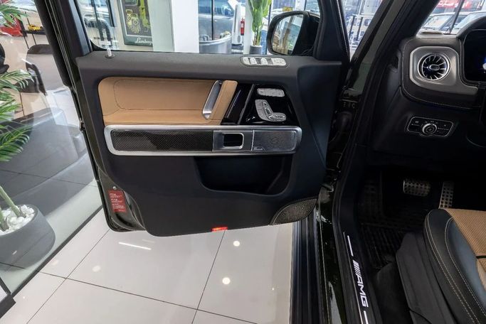 مستعملة Mercedes-Benz G-Class AMG 63 AMG عملية شد الوجه II (W465), 4.0 l, 2024 في في دبي من Laith Alobaidi Motors، اللون أخضر. المواصفات الأوروبية | AUTO.AE